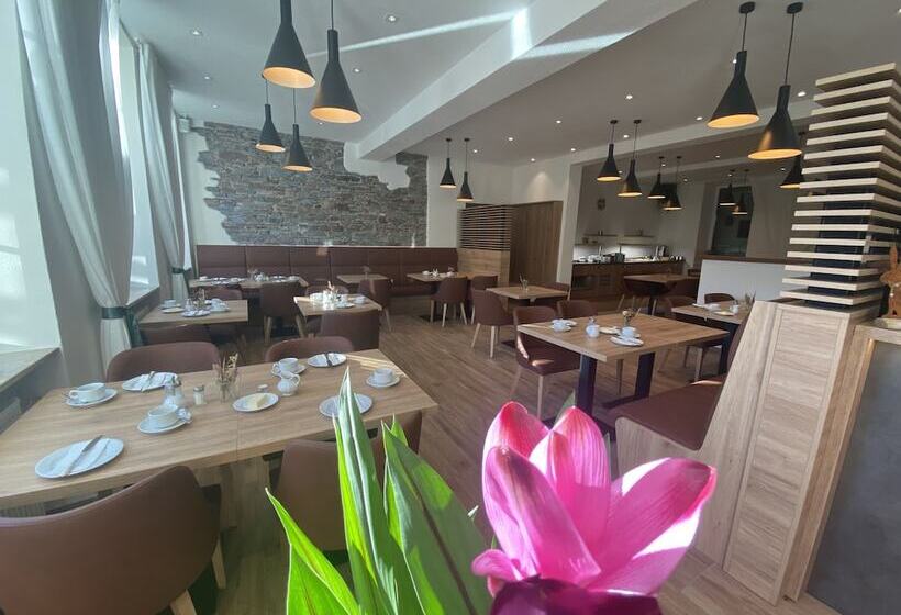 호스텔 Weinhaus Lenz