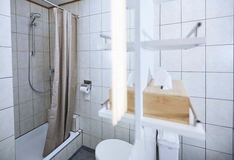 호스텔 Weinhaus Lenz