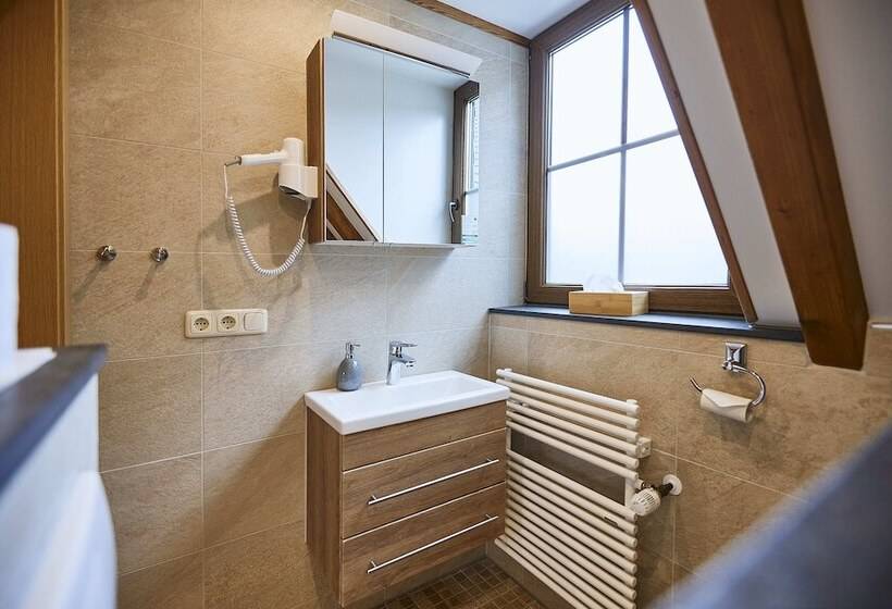 호스텔 Weinhaus Lenz