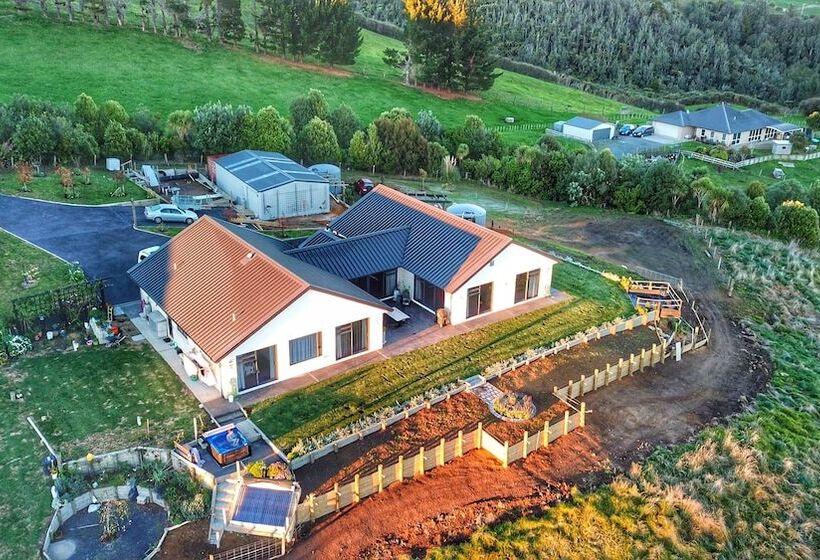 Arohanui Rural Retreat B&b