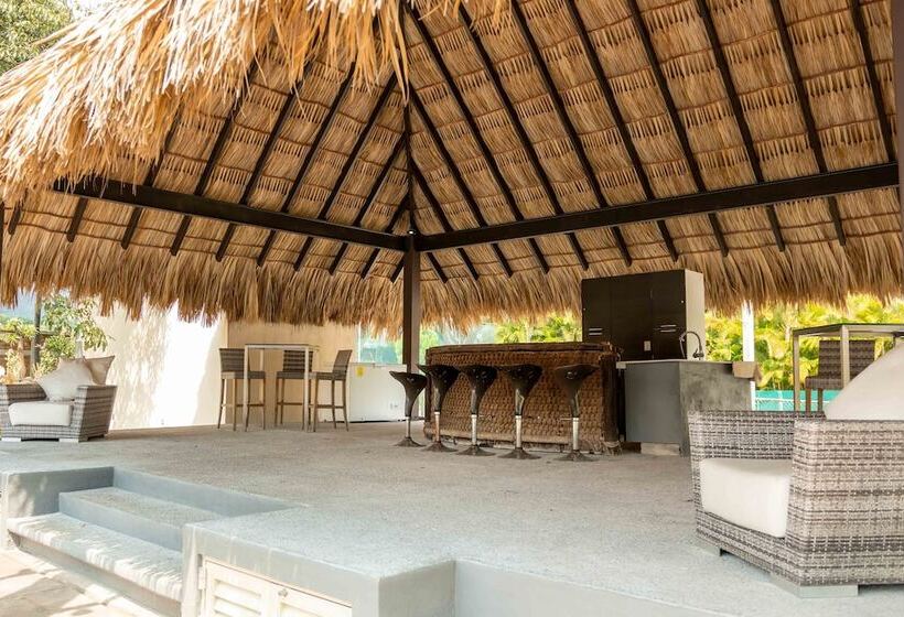 ホテル Alilo By Muuk