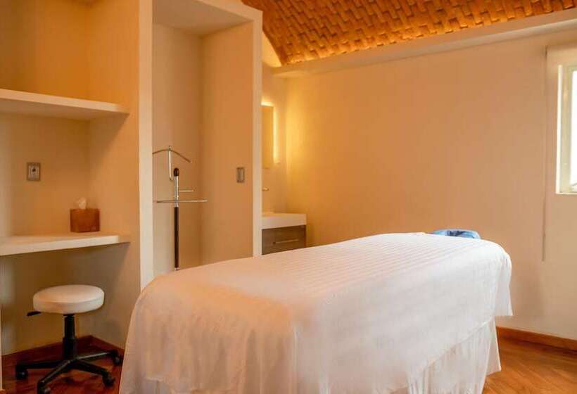 ホテル Alilo By Muuk