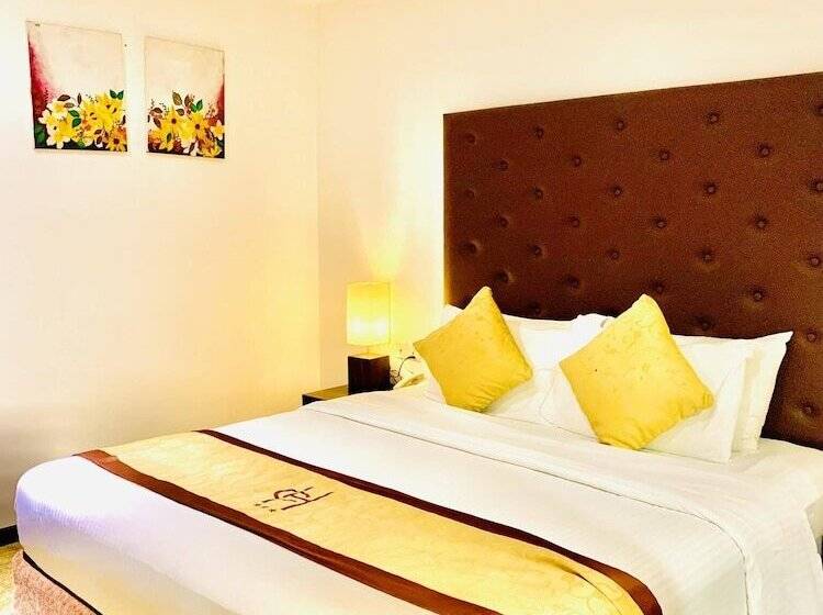 City Hotel Colombo 02