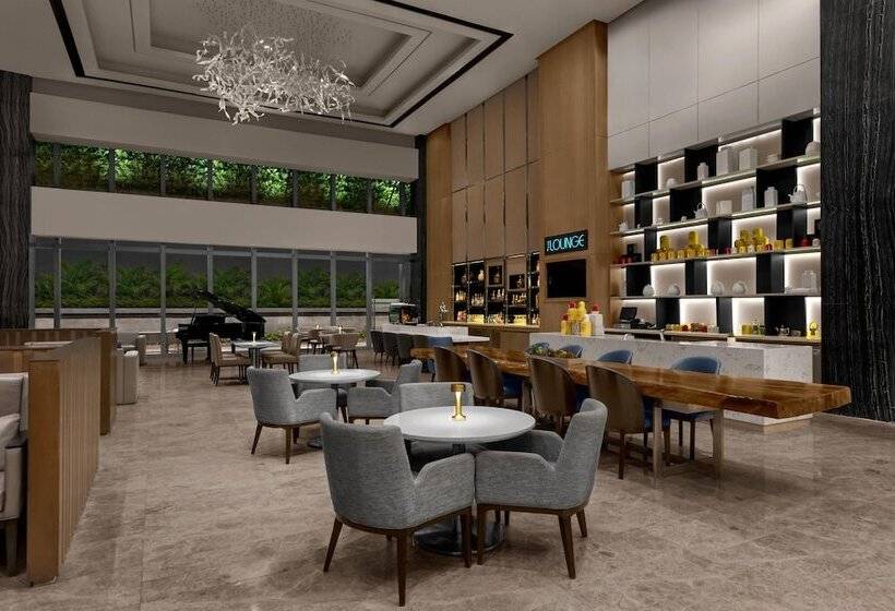 هتل Clark Marriott