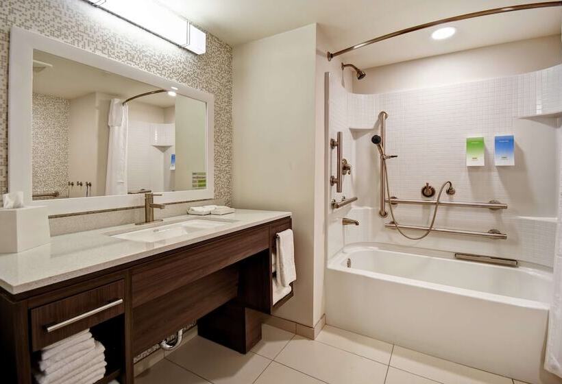 Отель Home2 Suites By Hilton Lagrange