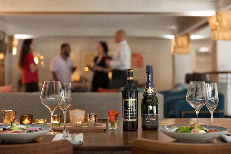 Отель Indigo Winston Salem Downtown, An Ihg