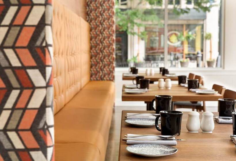 Отель Indigo Winston Salem Downtown, An Ihg