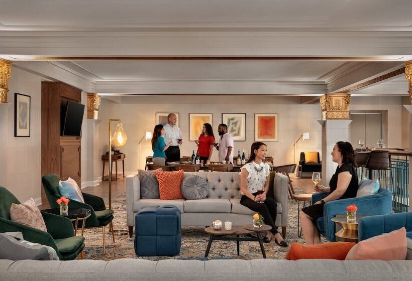 Отель Indigo Winston Salem Downtown, An Ihg