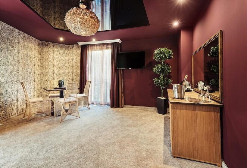 בית מלון כפרי Opu Boutique