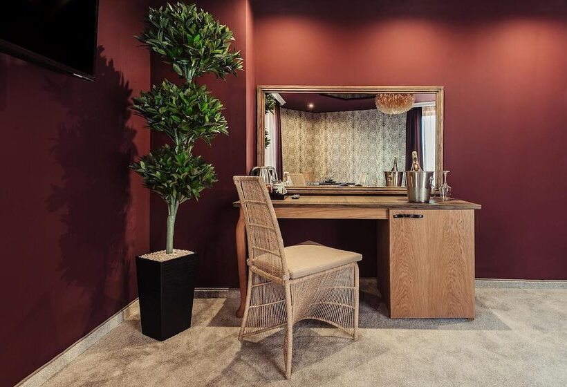 בית מלון כפרי Opu Boutique