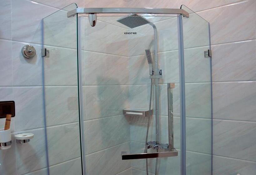 هتل Parliament Palace