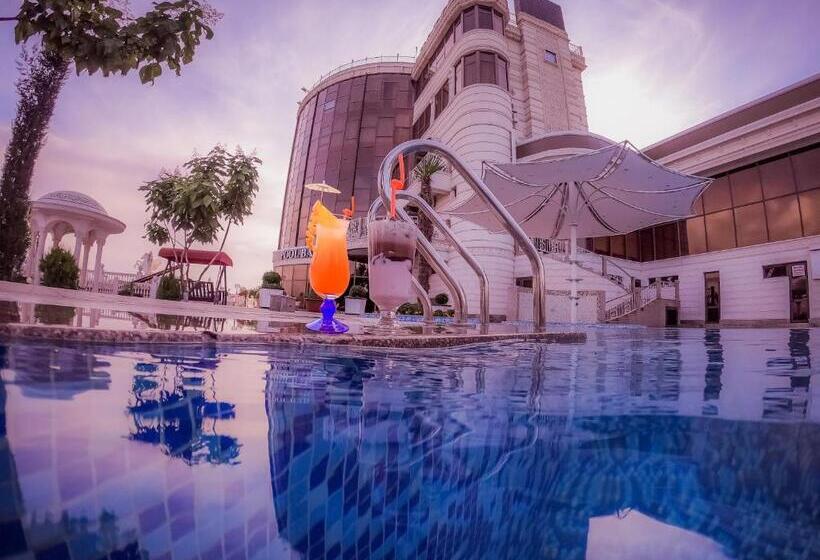 هتل Parliament Palace