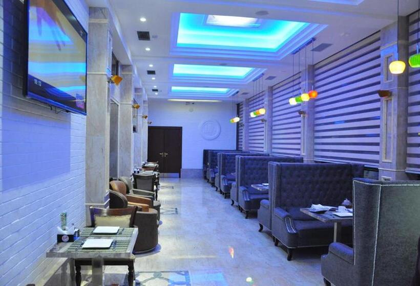 هتل Parliament Palace