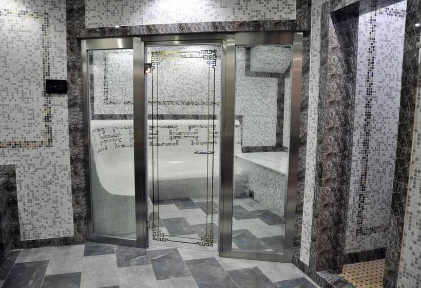 בית מלון כפרי Parliament Palace