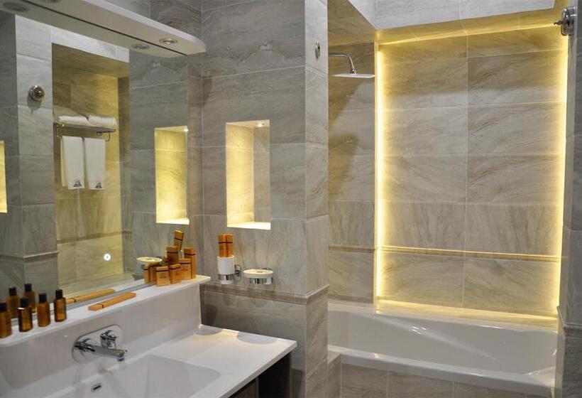 בית מלון כפרי Parliament Palace