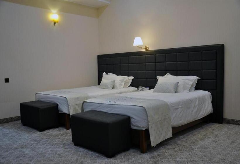 هتل Parliament Palace