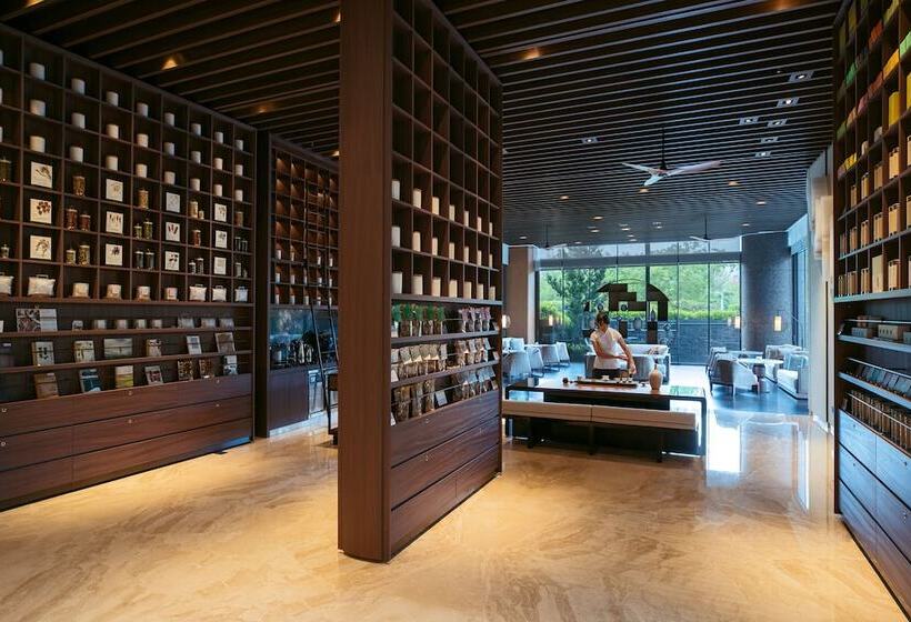 هتل Renaissance Taipei Shihlin