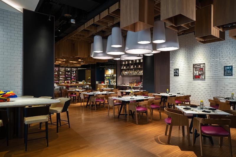 هتل Renaissance Taipei Shihlin