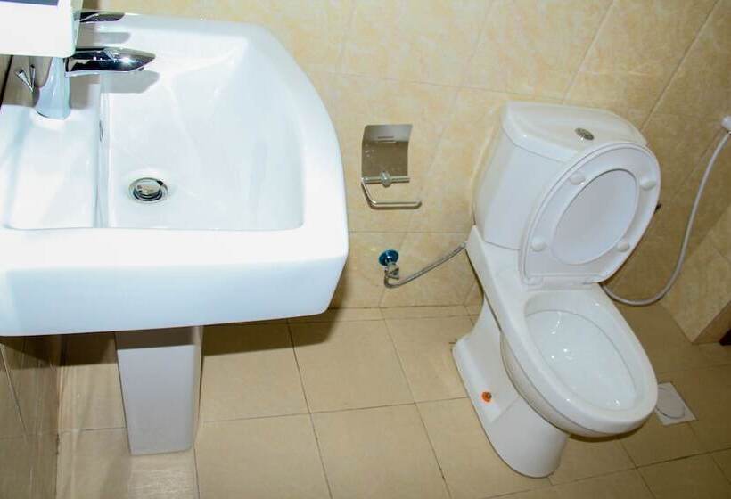 Отель Sea Crest