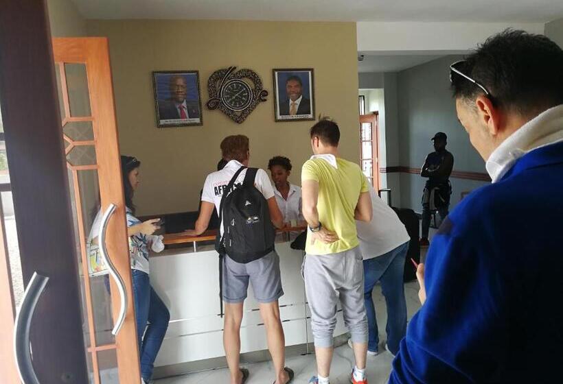 Отель Sea Crest