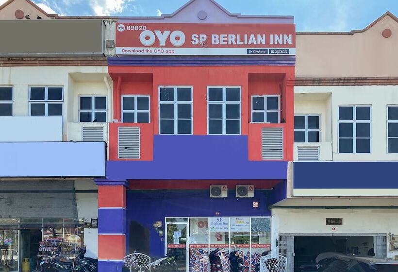 호텔 Sp Berlian Inn