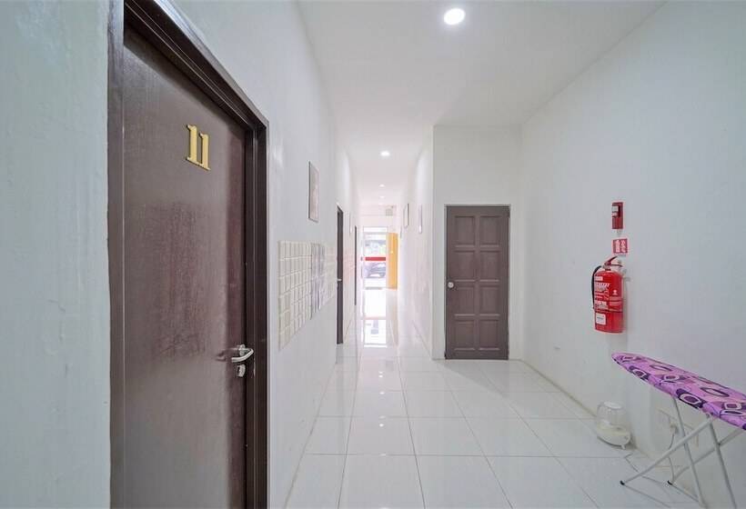 호텔 Sp Berlian Inn