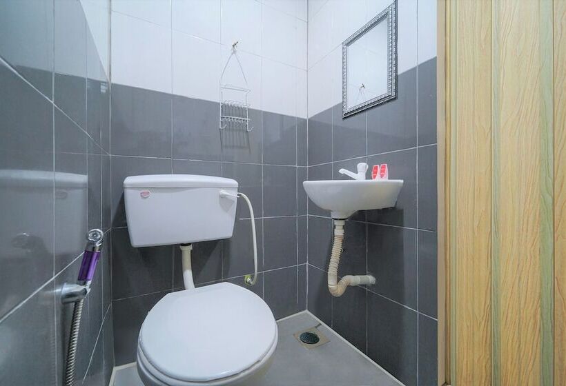 호텔 Sp Berlian Inn