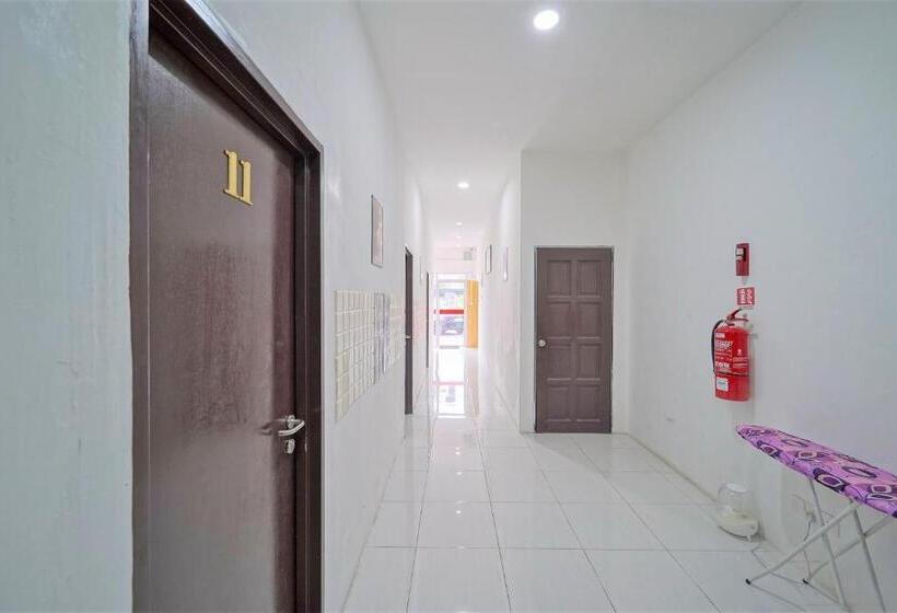 호텔 Sp Berlian Inn