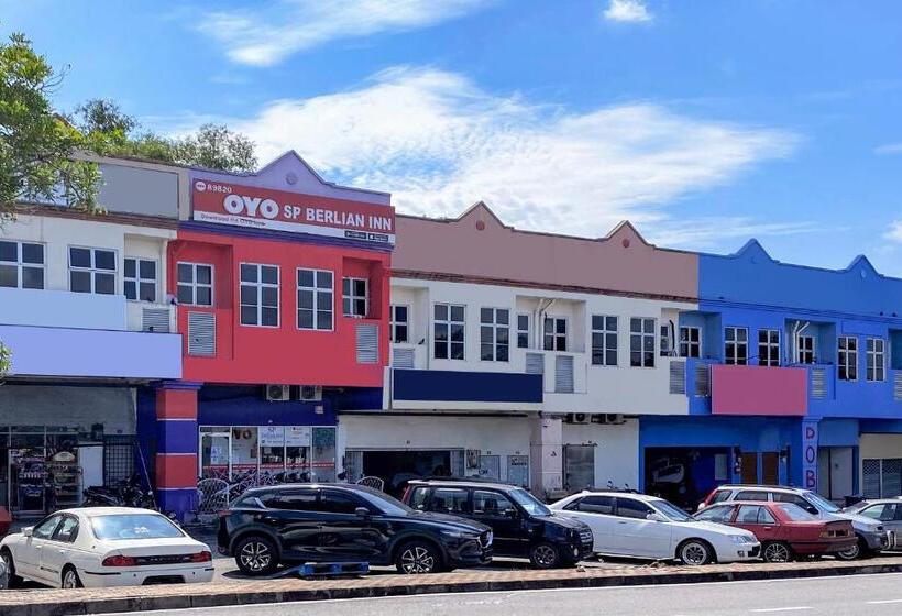 호텔 Sp Berlian Inn