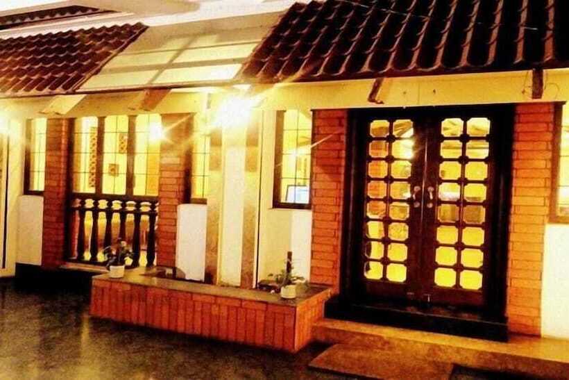 호텔 Sri Kamal International