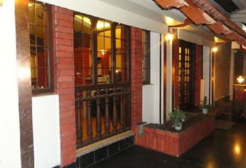 فندق Sri Kamal International