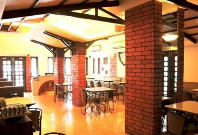 호텔 Sri Kamal International