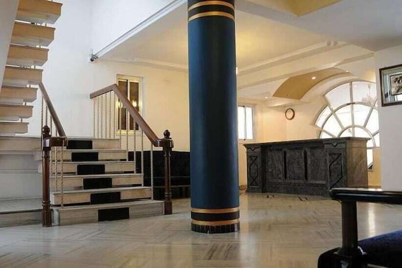 فندق Sri Kamal International