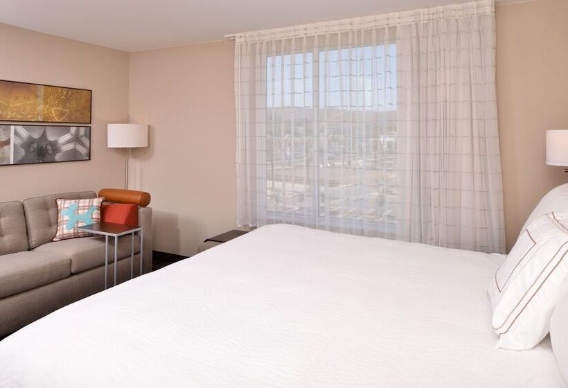 فندق Towneplace Suites By Marriott Ontario Chino Hills