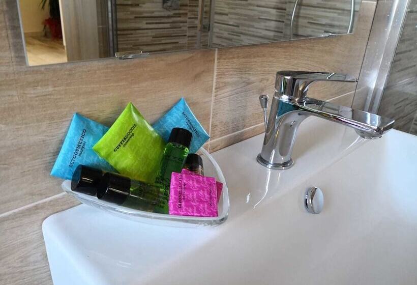 Michelangelo Home B&b