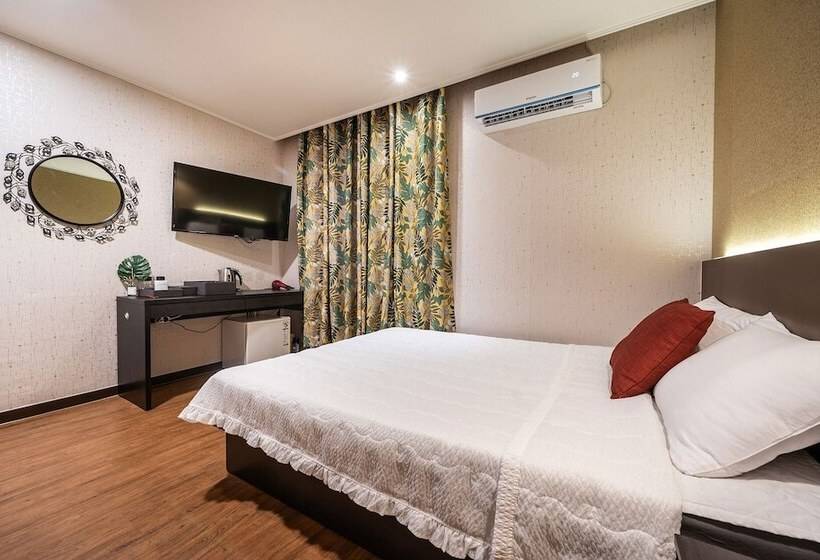 فندق على الطريق Jeju Hue