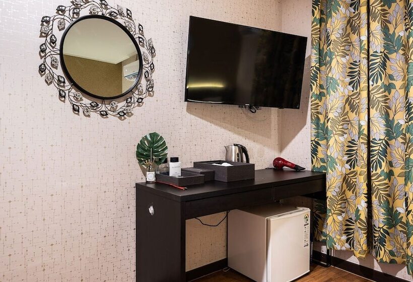 فندق على الطريق Jeju Hue