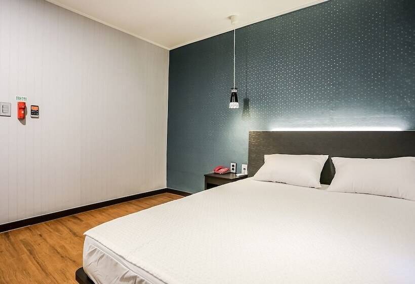 فندق على الطريق Jeju Hue