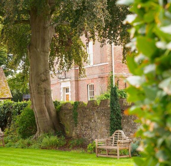 Пансион 4 Canon Lane