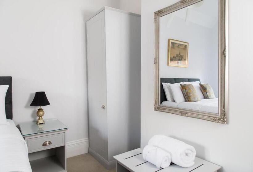 Пансион 4 Canon Lane