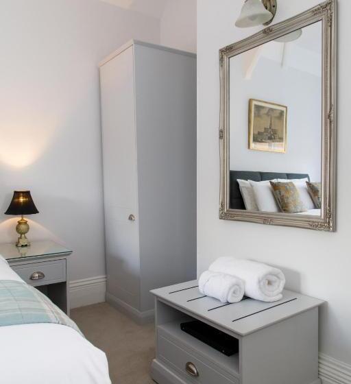 Пансион 4 Canon Lane