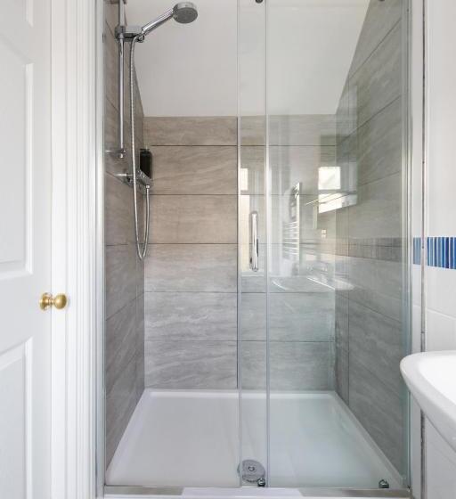 Пансион 4 Canon Lane