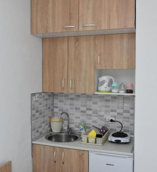 پانسیون Apartment Elmari