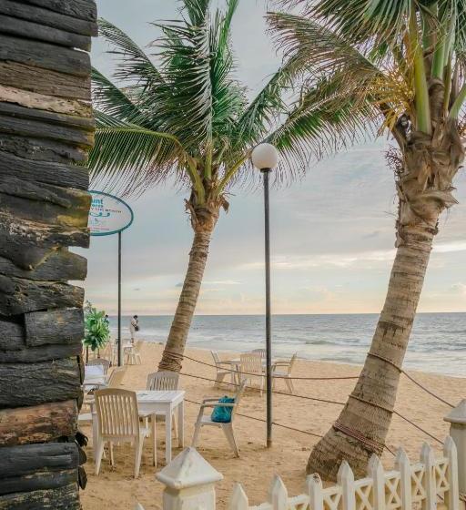 פנסיון Lavinia Escapes