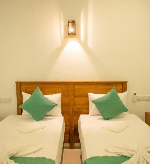 פנסיון Lavinia Escapes