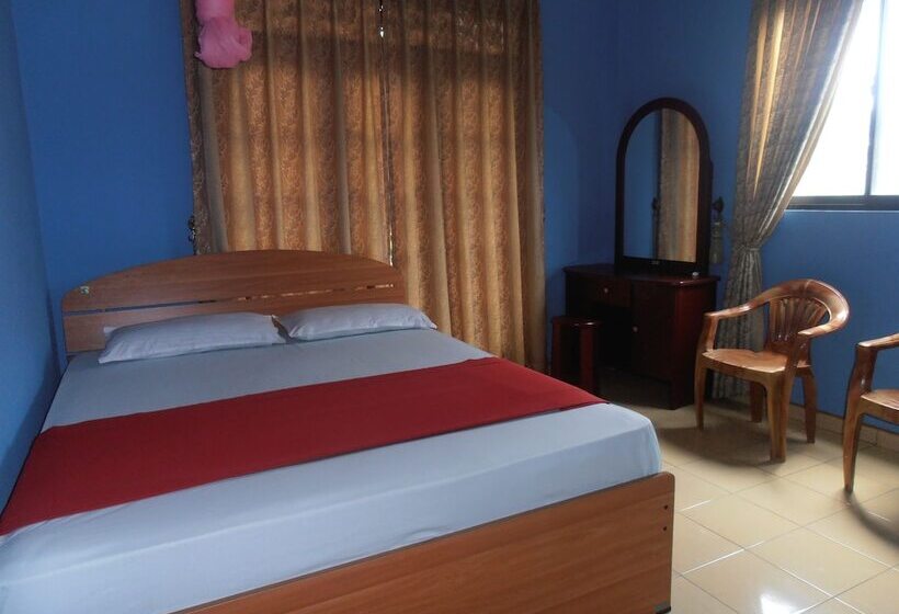 פנסיון Ritzy Residence