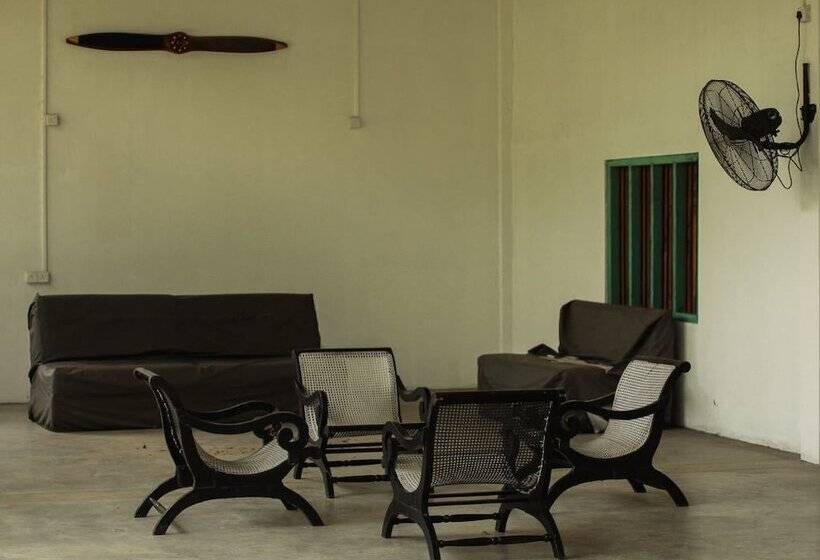 Пансион Shaka Bungalow