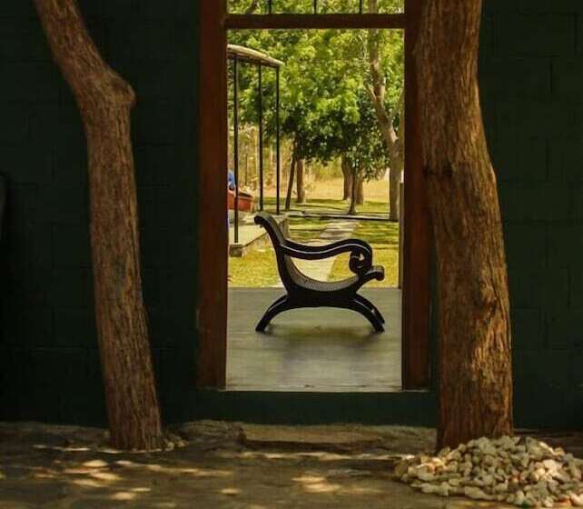 Пансион Shaka Bungalow