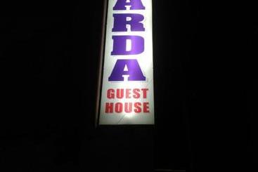 پانسیون Sharda Guest House