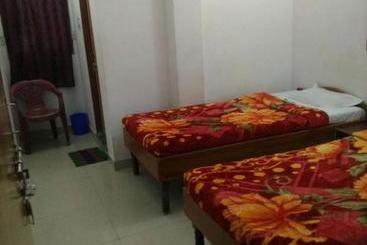 پانسیون Sharda Guest House